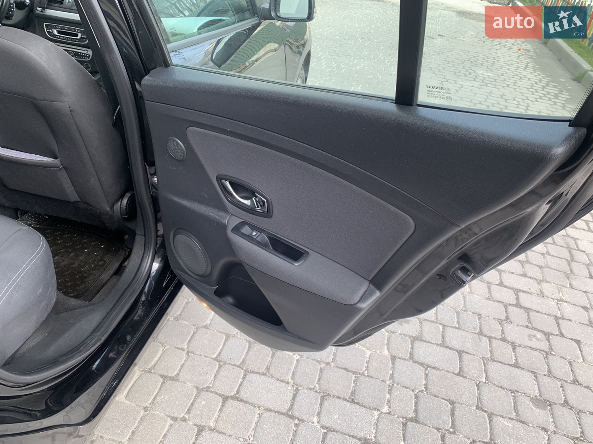 2012 Renault Megane - мініатюра 18