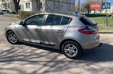 Хетчбек Renault Megane 2009 в 