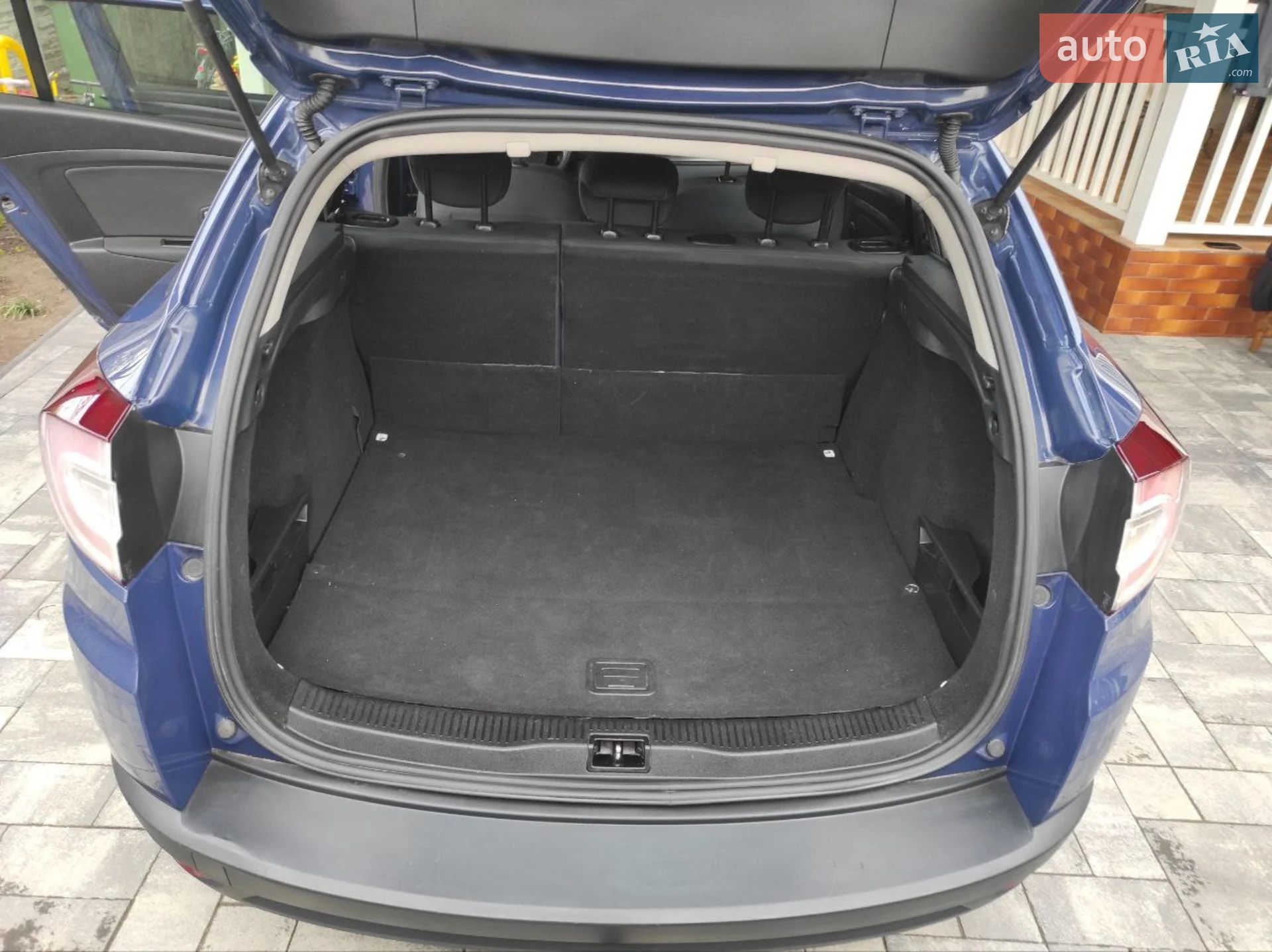 2010 Renault Megane - мініатюра 13