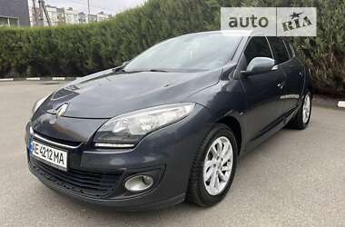 Хэтчбек Renault Megane 2013 в Вишневом