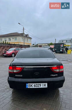 Седан Renault Megane 2003 в 