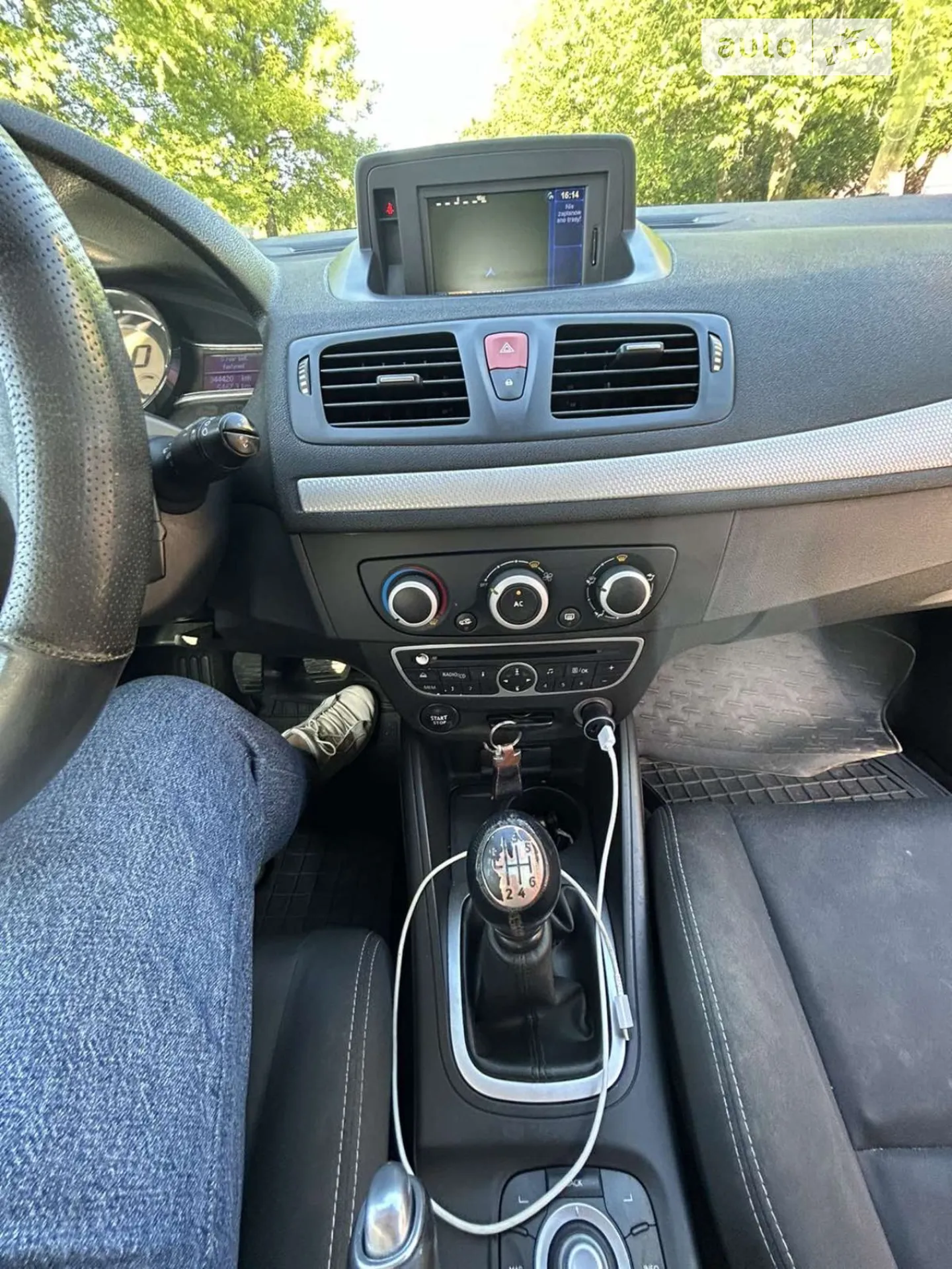 2010 Renault Megane - мініатюра 12