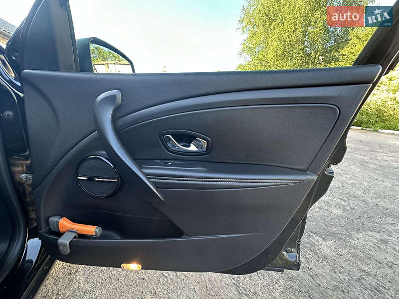 Универсал Renault Megane 2013 в Полтаве фото 17 Универсал Renault Megane 2013 в Полтаве