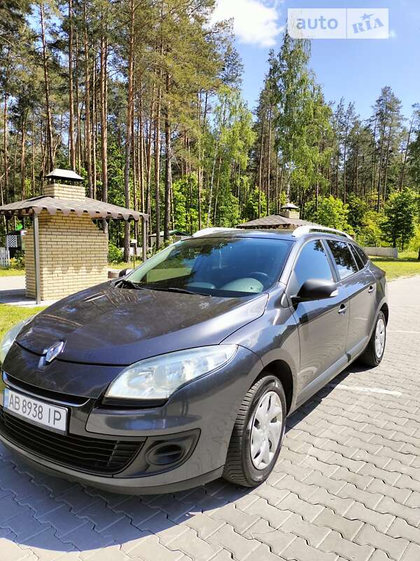 Универсал Renault Megane 2012 в Коростене