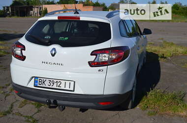 Универсал Renault Megane 2011 в Остроге