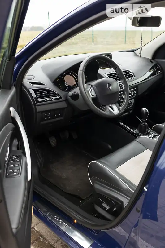 Renault Megane 2012 VIN VF1KZ140647976508 фото оголошення 93 з 132