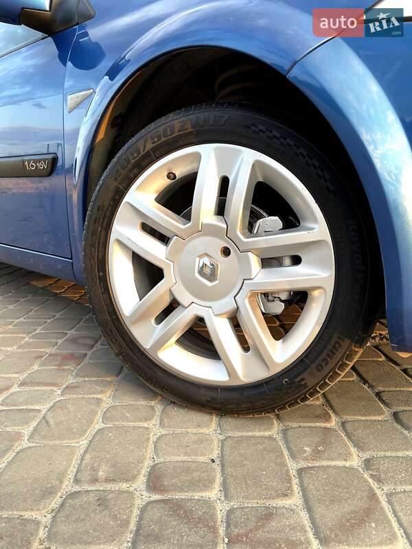 Хэтчбек Renault Megane 2005 в Новомосковске фото 14 Хэтчбек Renault Megane 2005 в Новомосковске