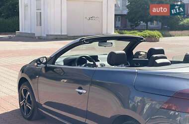 Кабриолет Renault Megane 2011 в 