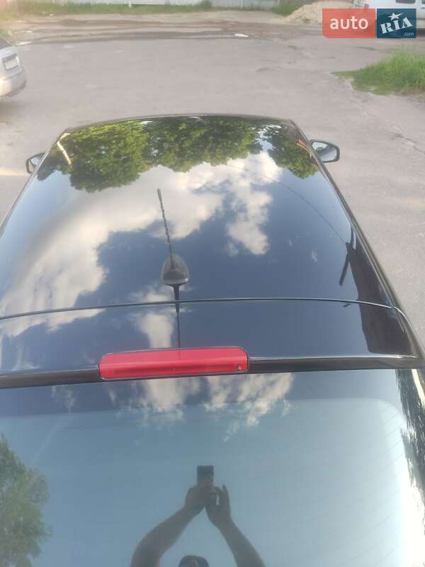 Хэтчбек Renault Megane 2011 в Городне