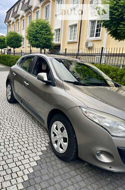 Хетчбек Renault Megane 2008 в Стрию