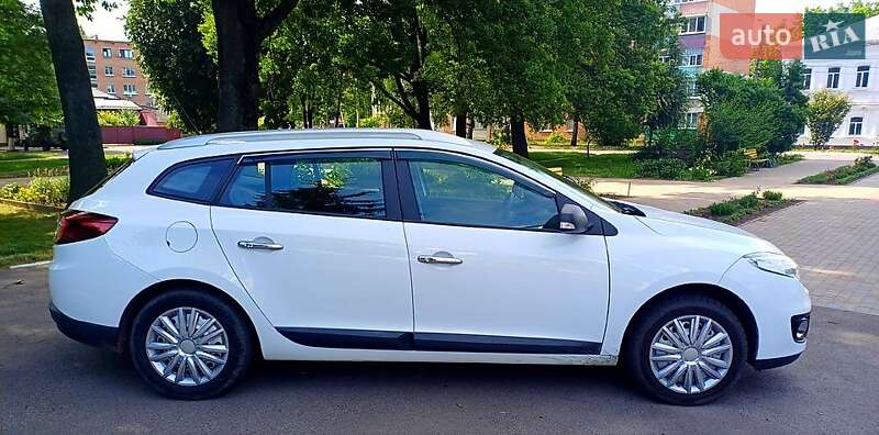 Универсал Renault Megane 2012 в Ромнах