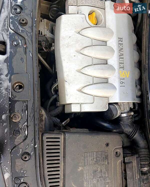 Хетчбек Renault Megane 2003 в Іванкові