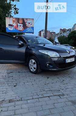 Хэтчбек Renault Megane 2009 в 