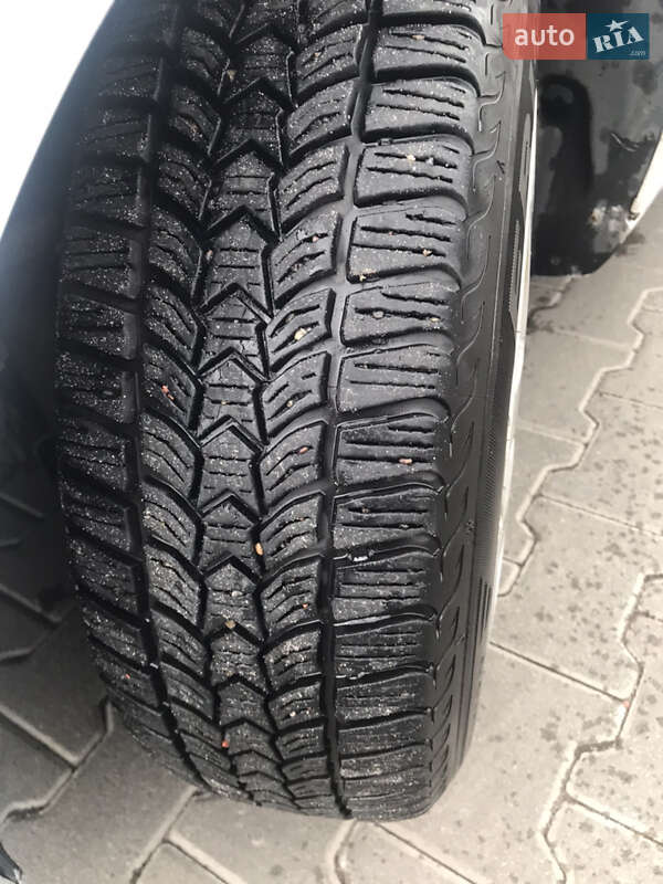 Хетчбек Renault Megane 2011 в Шептицькому фото 25 Хетчбек Renault Megane 2011 в Шептицькому