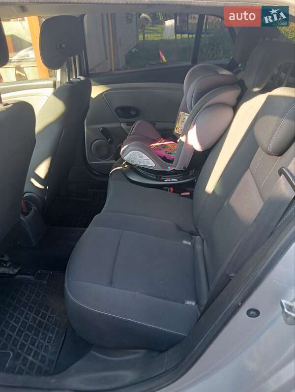 Универсал Renault Megane 2009 в Луцке фото 8 Универсал Renault Megane 2009 в Луцке