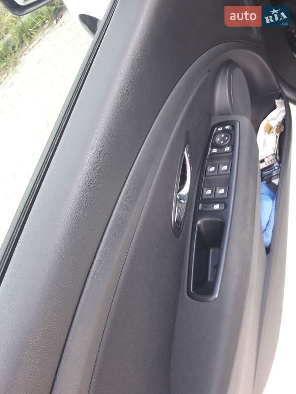 Универсал Renault Megane 2015 в Сумах фото 21 Универсал Renault Megane 2015 в Сумах