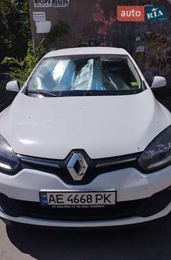 Хэтчбек Renault Megane 2015 в 