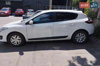 Хэтчбек Renault Megane 2015 в 