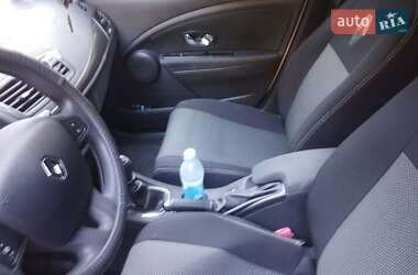 Хэтчбек Renault Megane 2015 в 