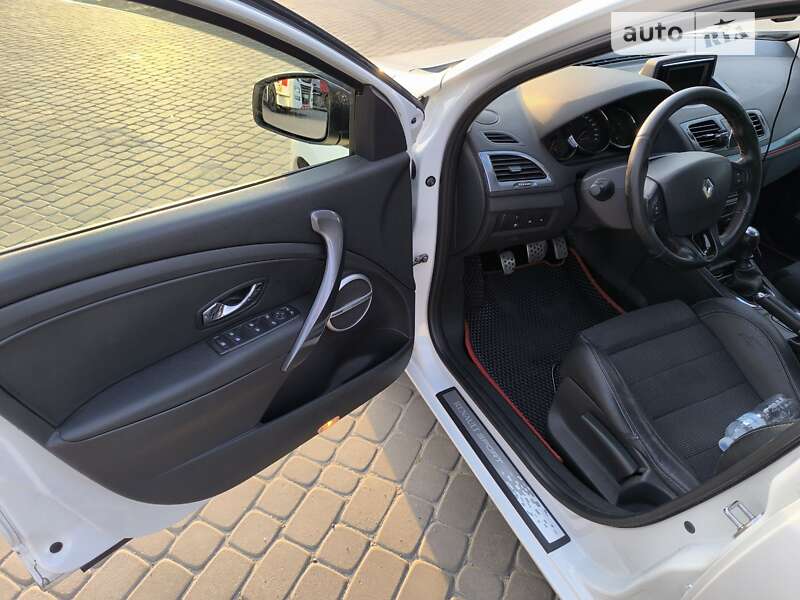 Универсал Renault Megane 2013 в Новомосковске фото 7 Универсал Renault Megane 2013 в Новомосковске