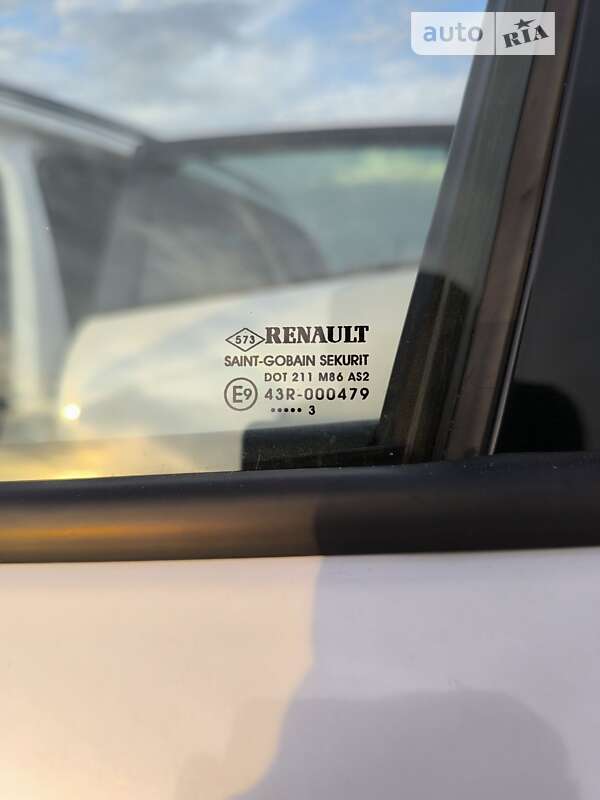 Универсал Renault Megane 2013 в Новомосковске фото 28 Универсал Renault Megane 2013 в Новомосковске