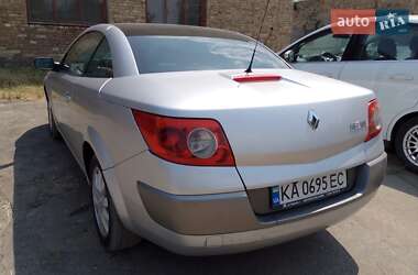 Кабриолет Renault Megane 2005 в 