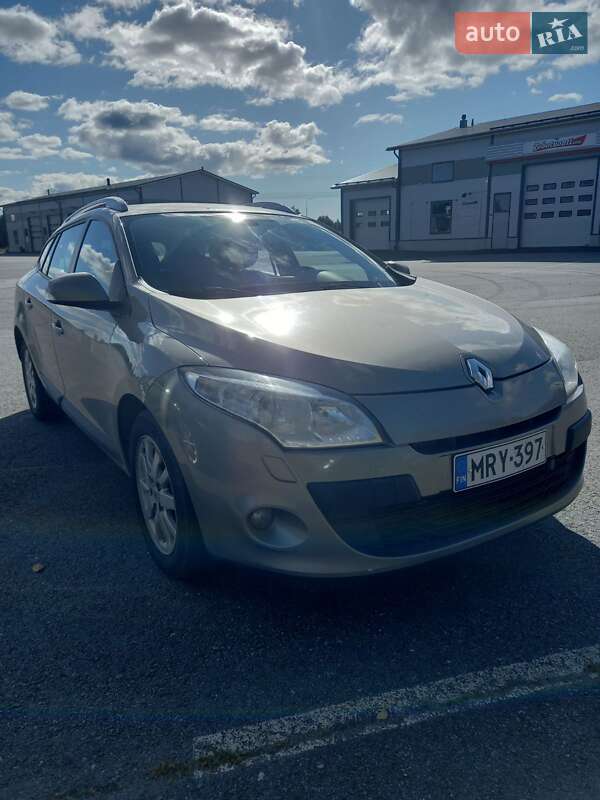 Универсал Renault Megane 2010 в 