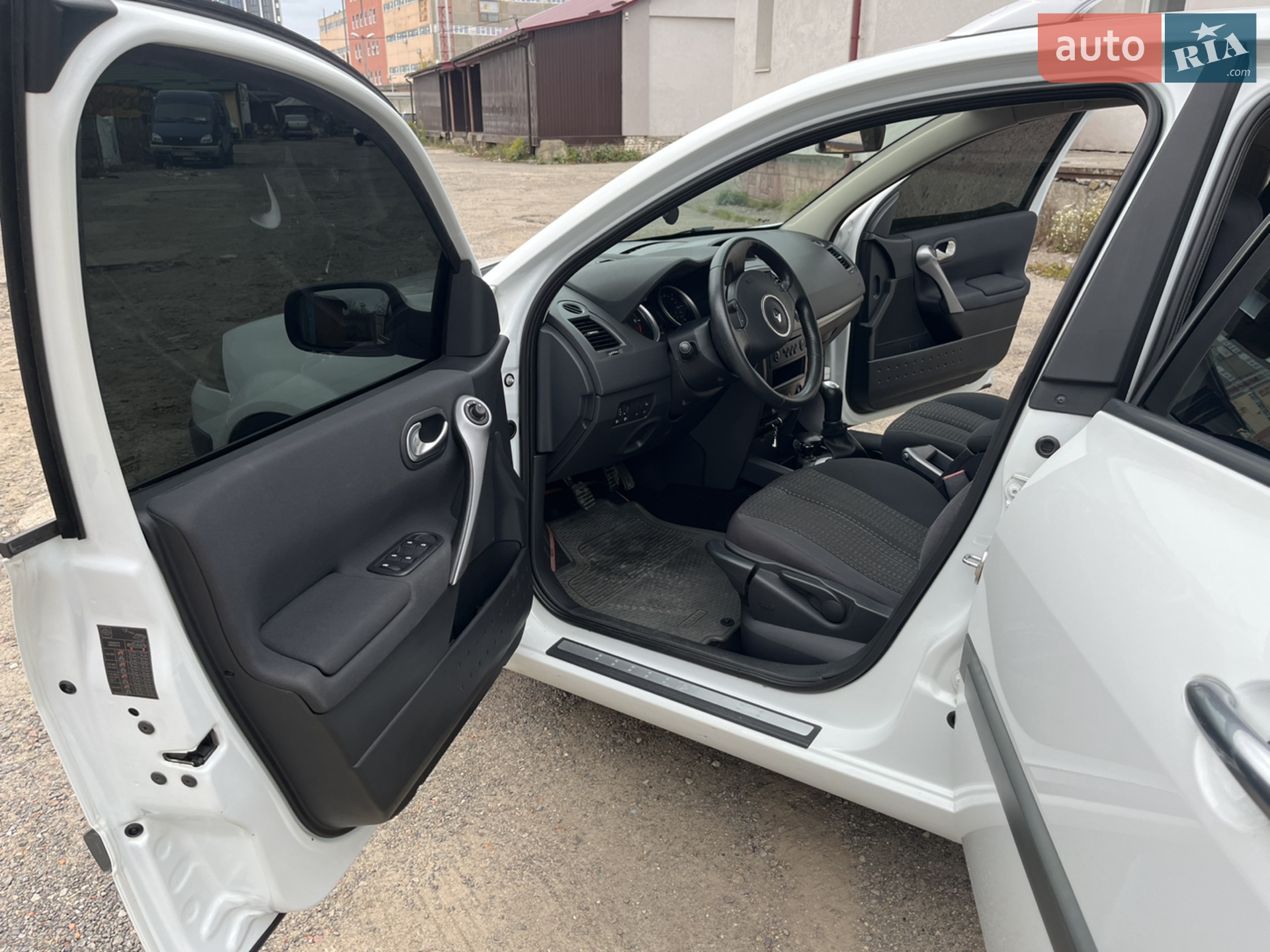 Renault Megane 2007 VIN VF1KM2K0H38653049 фото оголошення 4 з 16