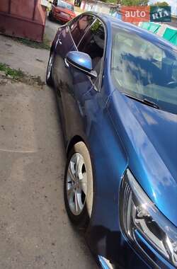 Седан Renault Megane 2017 в 