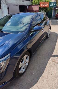 Седан Renault Megane 2017 в 