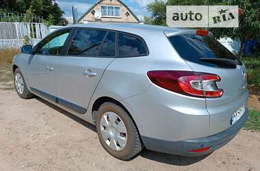Универсал Renault Megane 2010 в 