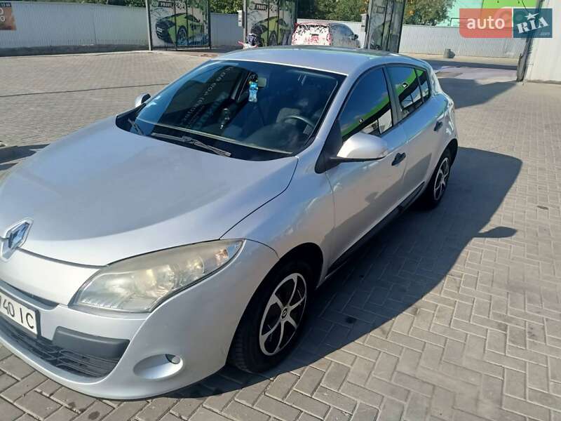 Хэтчбек Renault Megane 2009 в Ивано-Франковске фото 7 Хэтчбек Renault Megane 2009 в Ивано-Франковске