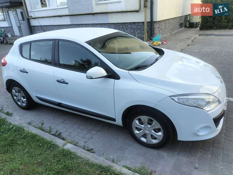 Хетчбек Renault Megane 2012 в Івано-Франківську фото 3 Хетчбек Renault Megane 2012 в Івано-Франківську