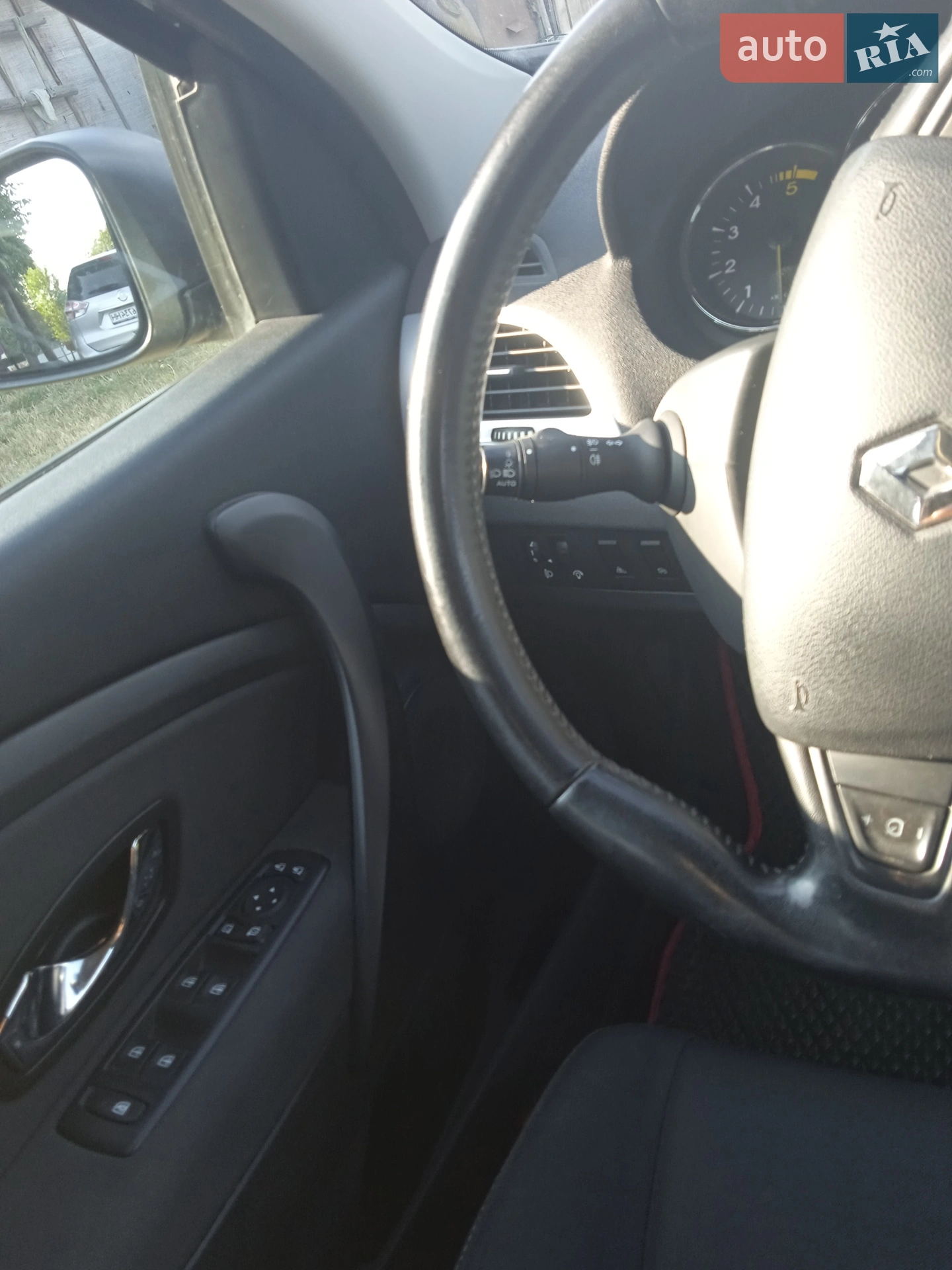 2014 Renault Megane - мініатюра 21