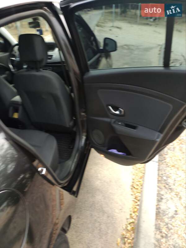 Хэтчбек Renault Megane 2010 в Кривом Роге