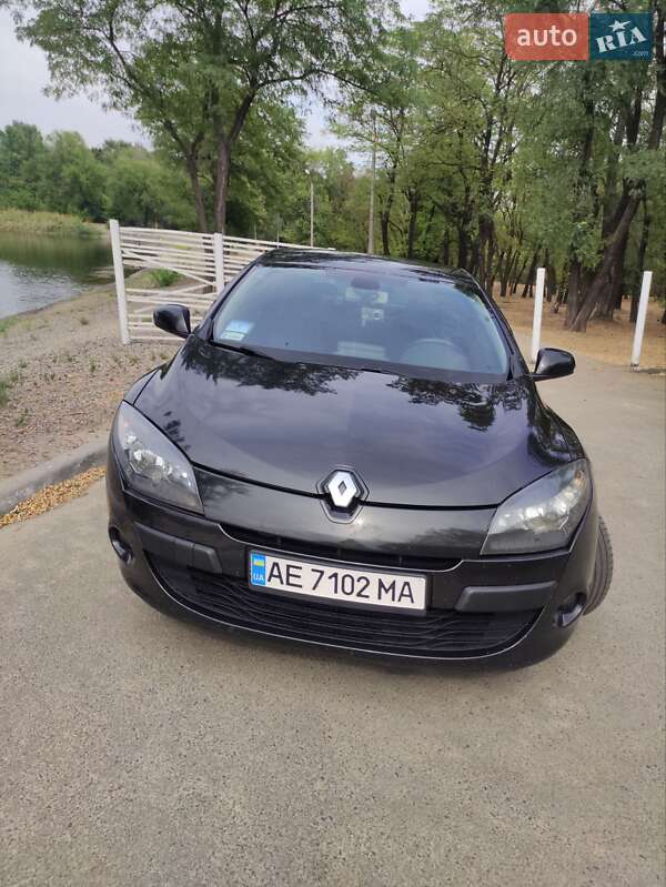 Хэтчбек Renault Megane 2010 в Кривом Роге