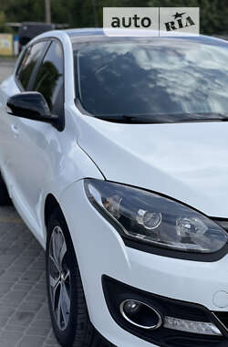 Хэтчбек Renault Megane 2013 в 