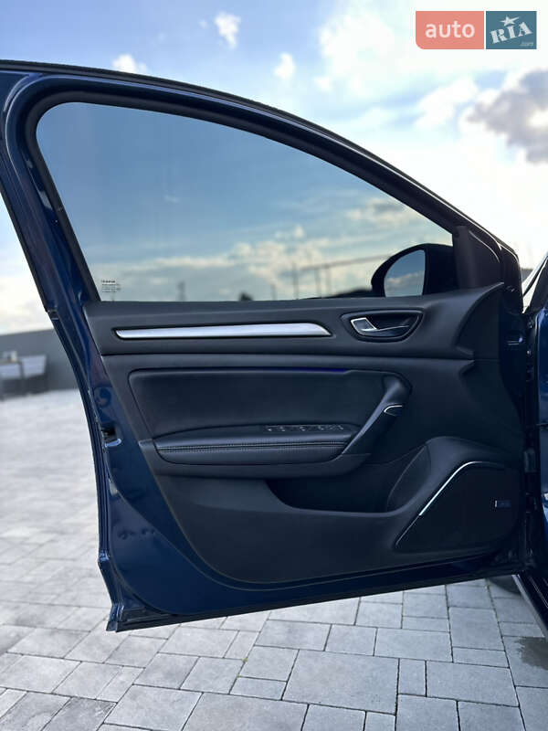 Хэтчбек Renault Megane 2016 в Калуше