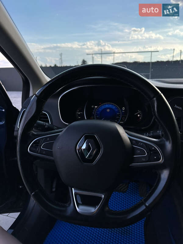 Хэтчбек Renault Megane 2016 в Калуше