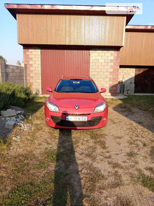 Універсал Renault Megane 2011 в Сарнах