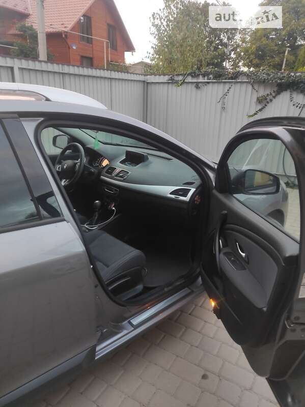 Универсал Renault Megane 2011 в Черновцах фото 5 Универсал Renault Megane 2011 в Черновцах