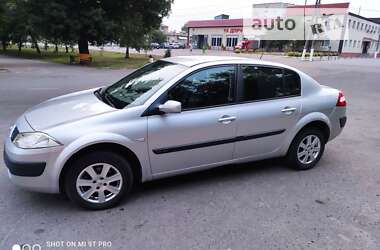 Седан Renault Megane 2005 в Ромнах