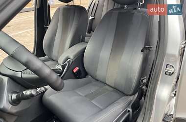Хэтчбек Renault Megane 2009 в 
