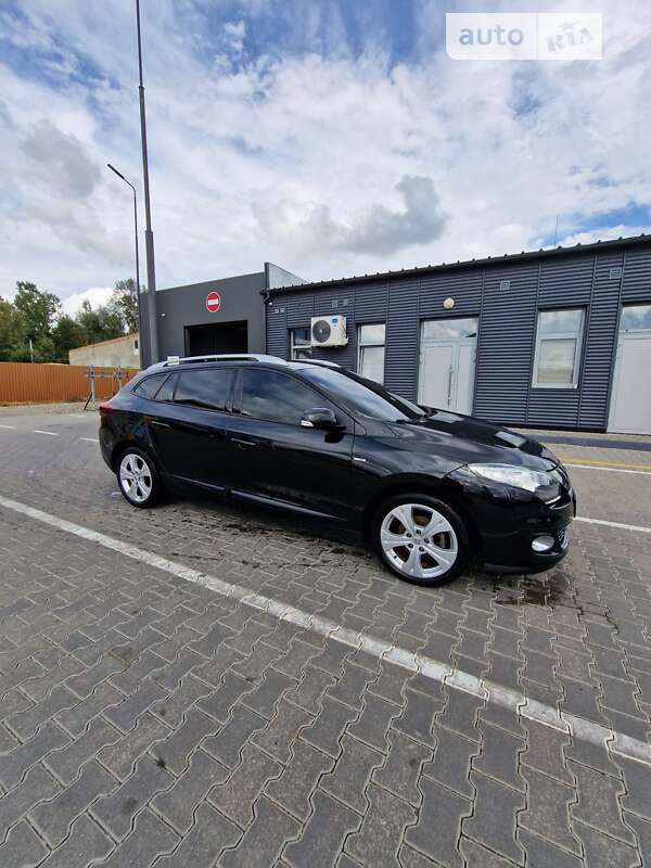 Універсал Renault Megane 2012 в Чернівцях фото 2 Універсал Renault Megane 2012 в Чернівцях