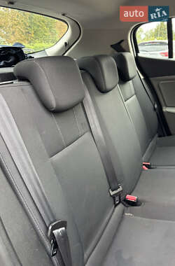 Хэтчбек Renault Megane 2011 в 