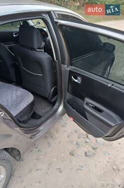Седан Renault Megane 2003 в 