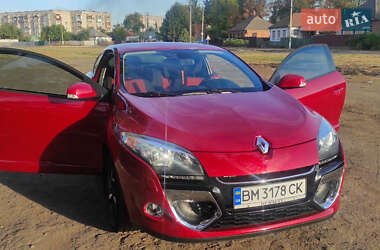 Хэтчбек Renault Megane 2012 в 