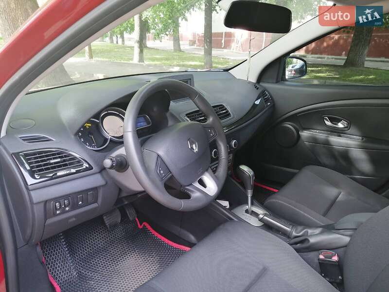 Хетчбек Renault Megane 2010 в Сумах