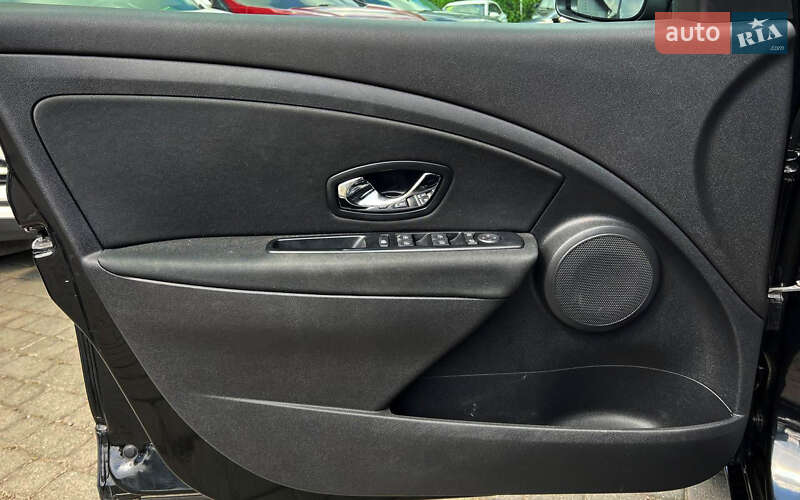 Універсал Renault Megane 2015 в Львові фото 5 Універсал Renault Megane 2015 в Львові