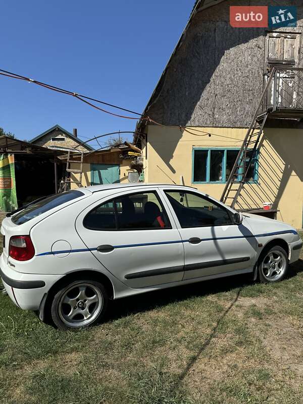 Хэтчбек Renault Megane 2002 в Киеве